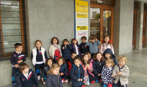 VISITA A CORREOS