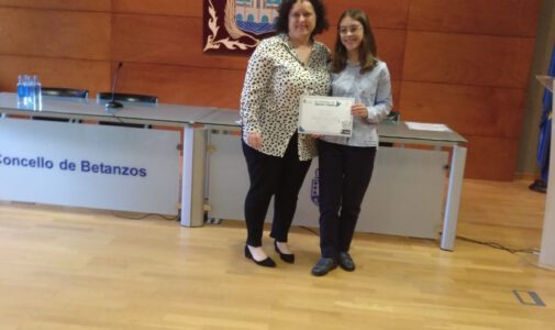 Sofía dos Santos, gañadora do accésit na categoría de ESO no IX Concurso de Creación Literaria