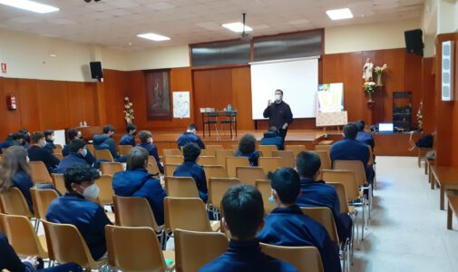Xosé Antonio Neira Cruz co alumnado de 3º e 4º ESO