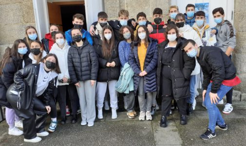 2º Bach. na representación de “Bicos con lingua”