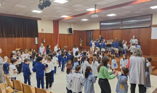 Homenaxe ás cantareiras