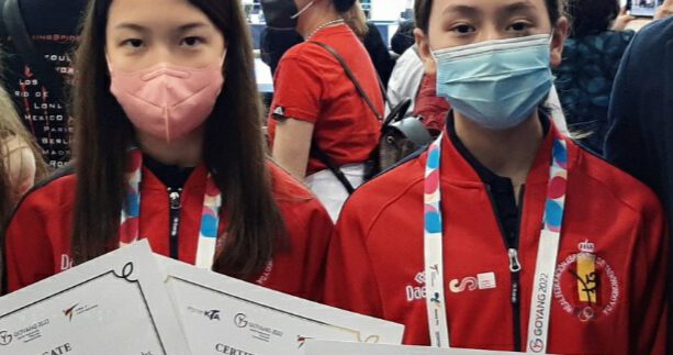Llini y Sunny en el Campeonato del Mundo Poomsae de Corea