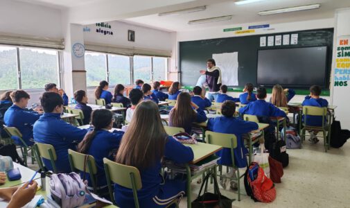 1º ESO – “Polo correo do vento” sobre Begoña Caamaño